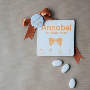 Geboortekaartje en pin Annabel